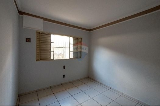 Foto 11 do(a) Casa de 3 quartos à venda em Labaté, Lins