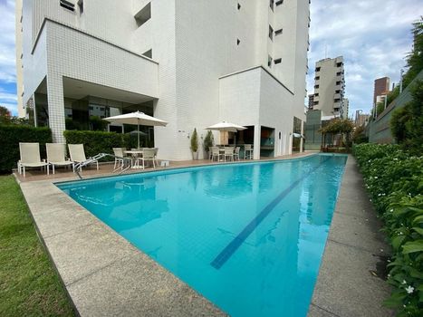 Foto 1 do(a) Apartamento de 2 quartos à venda em Meireles, Fortaleza