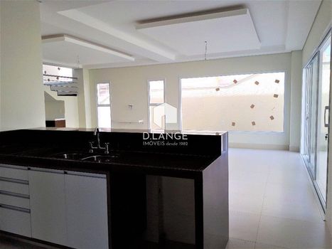 Foto 11 do(a) Casa false à venda em Loteamento Parque dos Alecrins, Campinas