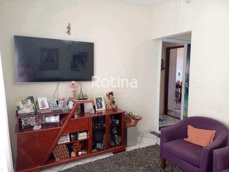 Foto 4 do(a) Edifício Inteiro de 6 quartos à venda em Nossa Senhora das Graças, Uberlândia