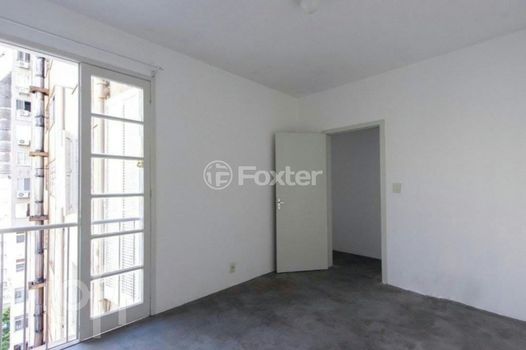 Foto 11 do(a) Apartamento de 2 quartos à venda em Centro Histórico, Porto Alegre