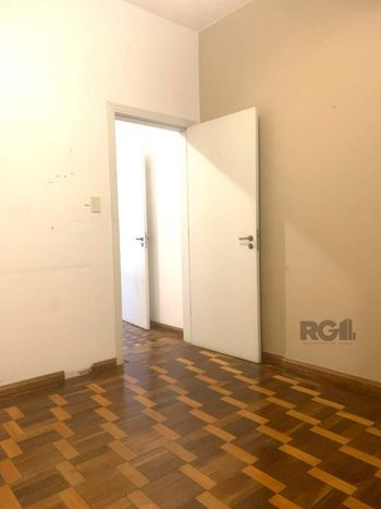 Foto 33 do(a) Apartamento de 4 quartos à venda em São João, Porto Alegre