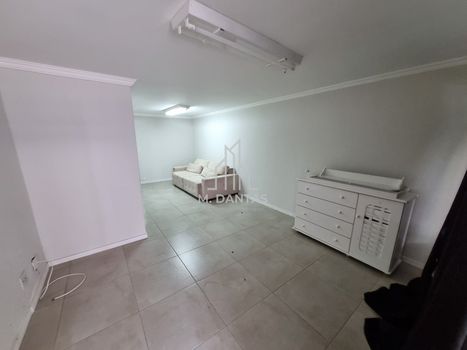 Foto 2 do(a) Casa de 3 quartos à venda em Campo Grande, São Paulo