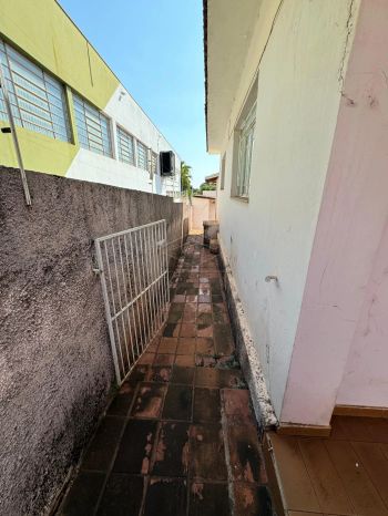 Foto 4 do(a) Casa de 3 quartos à venda em Centro, Lençóis Paulista