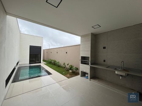 Foto 1 do(a) Casa em Condomínio de 3 quartos à venda em Grand Ville, Uberlândia