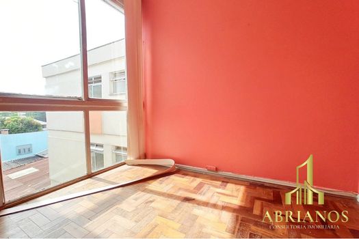 Foto 5 do(a) Apartamento de 1 quartos à venda em Vila João Pessoa, Porto Alegre