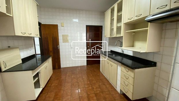 Foto 5 do(a) Apartamento de 3 quartos à venda em Jardim Amália, Volta Redonda