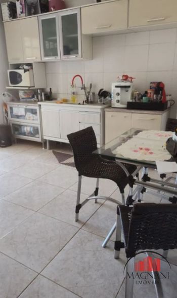 Foto 6 do(a) Casa de 5 quartos à venda em Jardim Brasil, Maringá