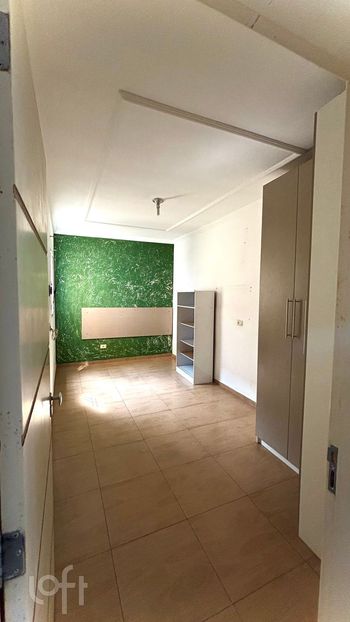 Foto 9 do(a) Casa de 4 quartos à venda em Parque Maria Helena, São Paulo