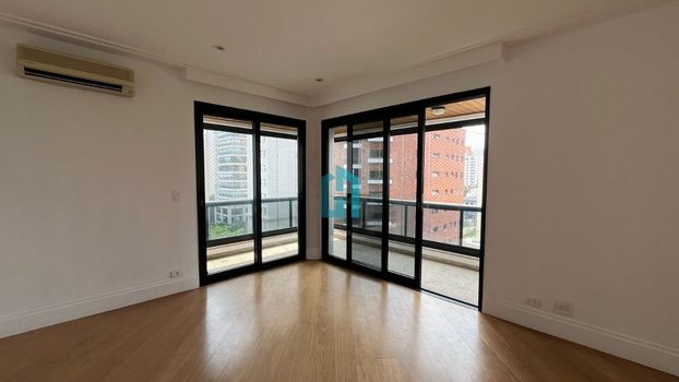 Foto 1 do(a) Apartamento de 3 quartos à venda em Vila Uberabinha, São Paulo