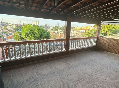 Foto 3 do(a) Casa de 3 quartos à venda em Ayrosa, Osasco