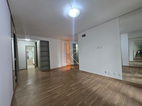 Foto 16 do(a) Apartamento de 3 quartos à venda em Vila Nova Conceição, São Paulo
