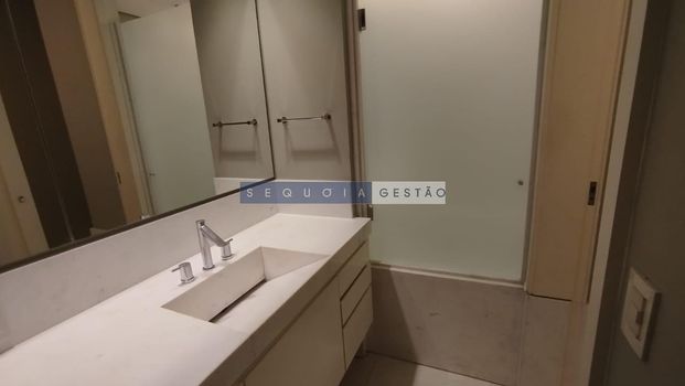 Foto 11 do(a) Apartamento de 5 quartos para alugar em Vila Nova Conceição, São Paulo