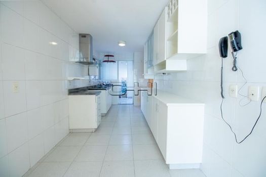 Foto 8 do(a) Apartamento de 3 quartos para alugar em Itaim Bibi, São Paulo