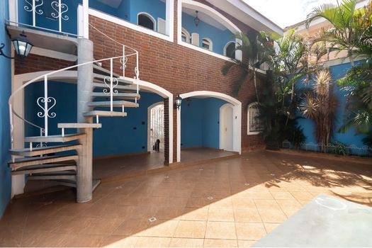 Foto 4 do(a) Casa de 4 quartos à venda em Vila São Pedro, São Paulo