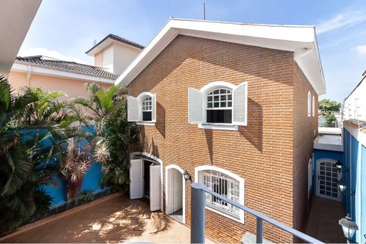 Foto 3 do(a) Casa de 4 quartos à venda em Vila São Pedro, São Paulo
