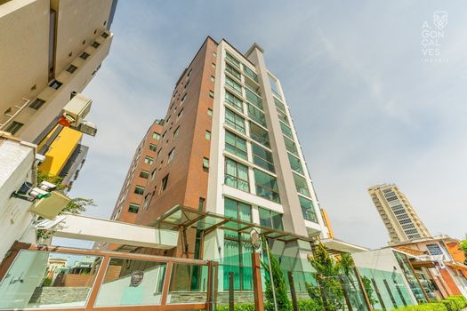 Foto 4 do(a) Apartamento de 3 quartos à venda em Mercês, Curitiba