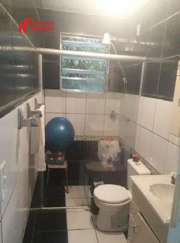 Foto 10 do(a) Casa de 3 quartos à venda em Jardim Santa Cecília, Guarulhos