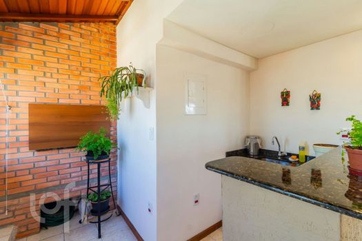 Foto 14 do(a) Apartamento de 3 quartos à venda em Petrópolis, Porto Alegre