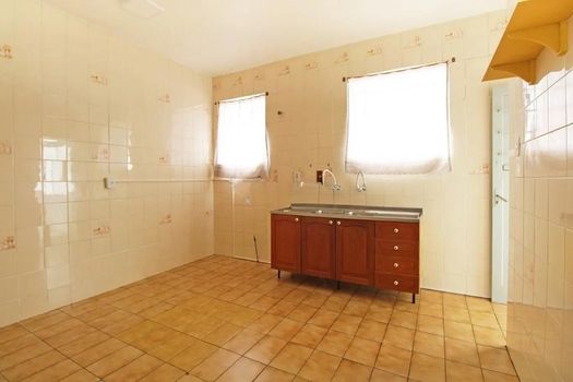 Foto 6 do(a) Flat de 3 quartos à venda em Santa Cecília, Porto Alegre