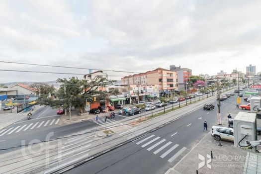 Foto 14 do(a) Apartamento de 2 quartos à venda em Chácara das Pedras, Porto Alegre