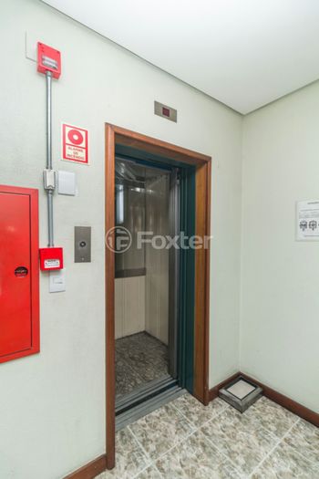 Foto 28 do(a) Apartamento de 2 quartos à venda em Chácara das Pedras, Porto Alegre