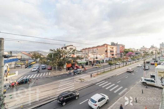 Foto 13 do(a) Apartamento de 2 quartos à venda em Chácara das Pedras, Porto Alegre