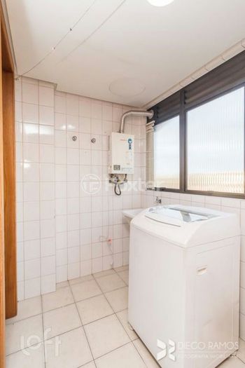 Foto 15 do(a) Apartamento de 2 quartos à venda em Chácara das Pedras, Porto Alegre