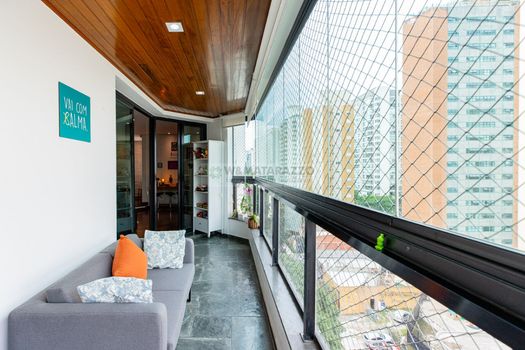 Foto 8 do(a) Apartamento de 4 quartos à venda em Moema, São Paulo