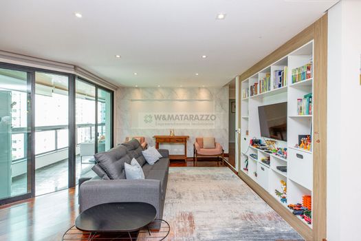 Foto 1 do(a) Apartamento de 4 quartos à venda em Moema, São Paulo