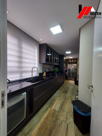 Foto 4 do(a) Apartamento de 3 quartos à venda em Agronômica, Florianópolis