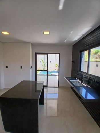 Foto 5 do(a) Casa em Condomínio de 3 quartos à venda em Villas do Jaguari, Santana de Parnaíba