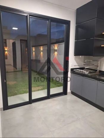 Foto 6 do(a) Casa em Condomínio de 3 quartos à venda em Residencial Village Damha, Araraquara
