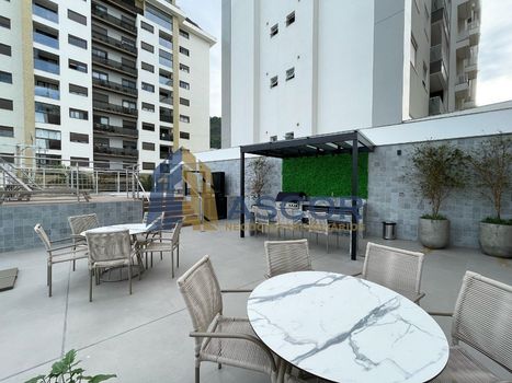 Foto 7 do(a) Loja false à venda em Trindade, Florianópolis