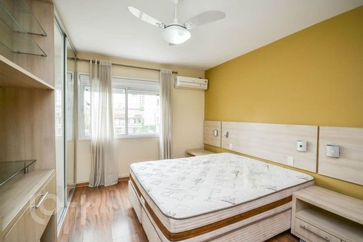 Foto 14 do(a) Apartamento de 3 quartos à venda em Azenha, Porto Alegre