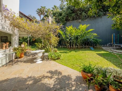 Foto 4 do(a) Casa de 4 quartos à venda em Vila Morumbi, São Paulo