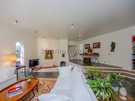 Foto 6 do(a) Casa de 4 quartos à venda em Vila Morumbi, São Paulo