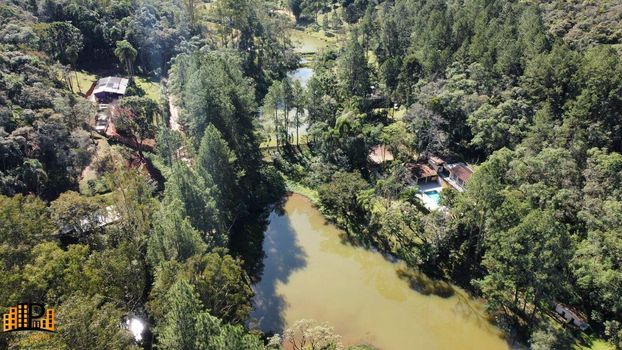 Foto 3 do(a) Fazenda / Sítio / Chácara de 6 quartos à venda em null, São Lourenço da Serra