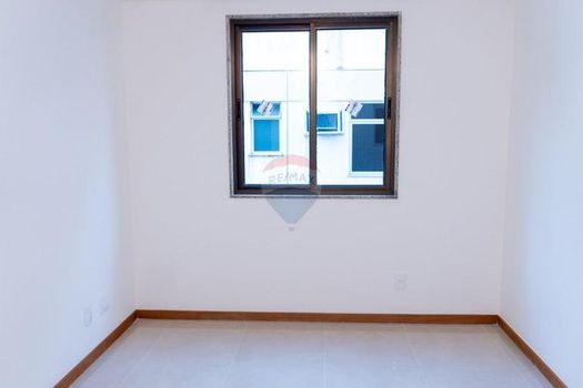 Foto 14 do(a) Apartamento de 3 quartos à venda em Jardim Guanabara, Rio de Janeiro