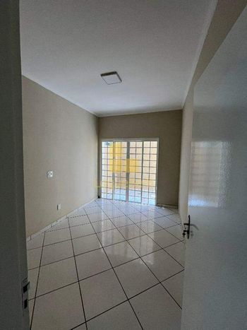 Foto 6 do(a) Casa de 3 quartos à venda em Parque Residencial Cândido Portinari, Ribeirão Preto