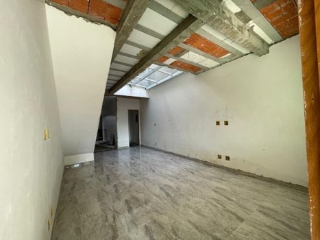 Foto 4 do(a) Casa de 3 quartos à venda em Vila Lúcia, São Paulo