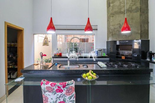 Foto 4 do(a) Casa em Condomínio de 4 quartos à venda em Jardim Morumbi, Londrina