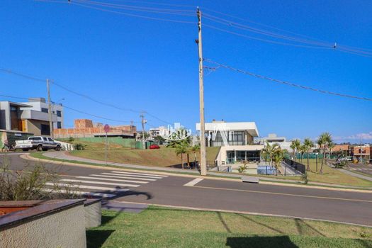 Foto 46 do(a) Casa em Condomínio de 4 quartos à venda em Jardim Morumbi, Londrina