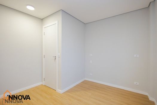 Foto 16 do(a) Casa em Condomínio de 3 quartos à venda em Santa Cândida, Curitiba