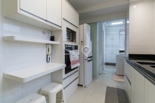 Foto 13 do(a) Apartamento de 3 quartos à venda em Vila Romana, São Paulo