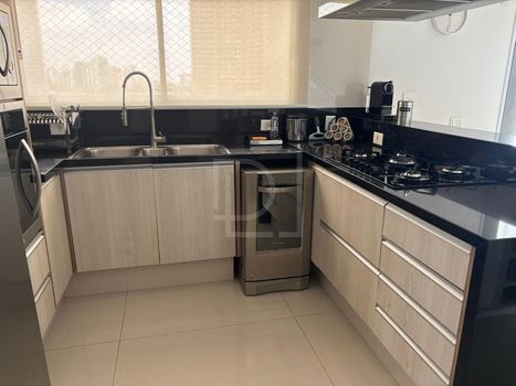 Foto 14 do(a) Apartamento de 3 quartos à venda em Alphaville Empresarial, Barueri