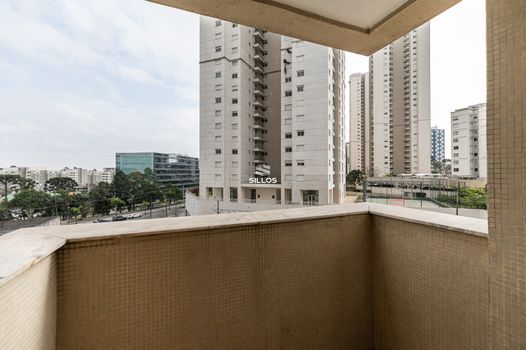 Foto 4 do(a) Apartamento de 3 quartos à venda em Cristo Rei, Curitiba