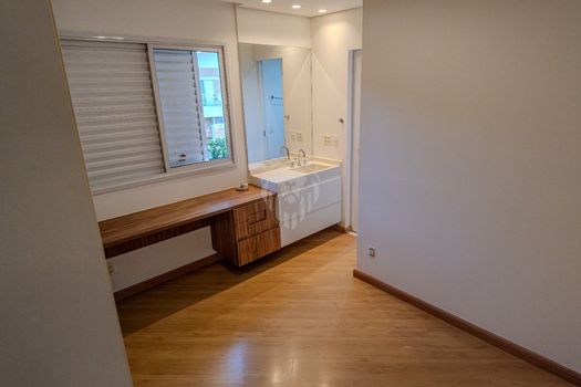 Foto 30 do(a) Casa em Condomínio de 4 quartos à venda em Vila Sofia, São Paulo