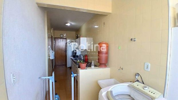Foto 3 do(a) Apartamento de 2 quartos à venda em Brasil, Uberlândia