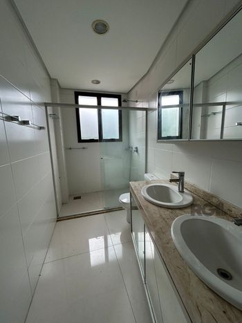 Foto 16 do(a) Apartamento de 3 quartos à venda em Boa Vista, Porto Alegre